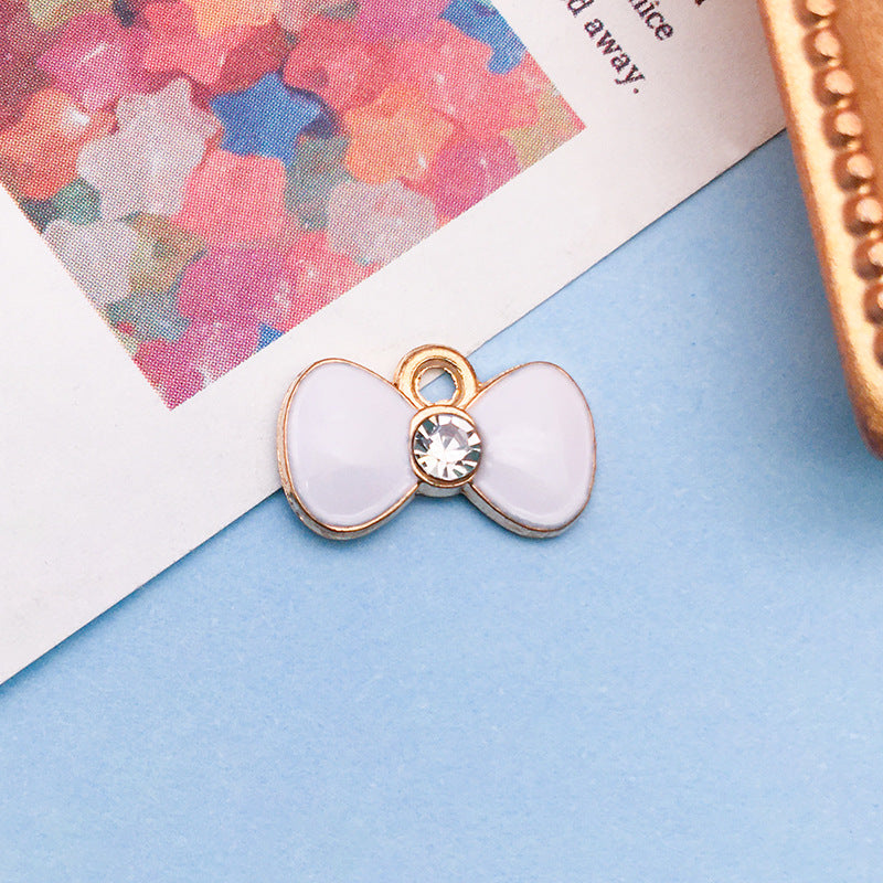 Wholesale Dripping Oil White Urban Beauty Alloy Cartoon Necklace Bracelet Pendant